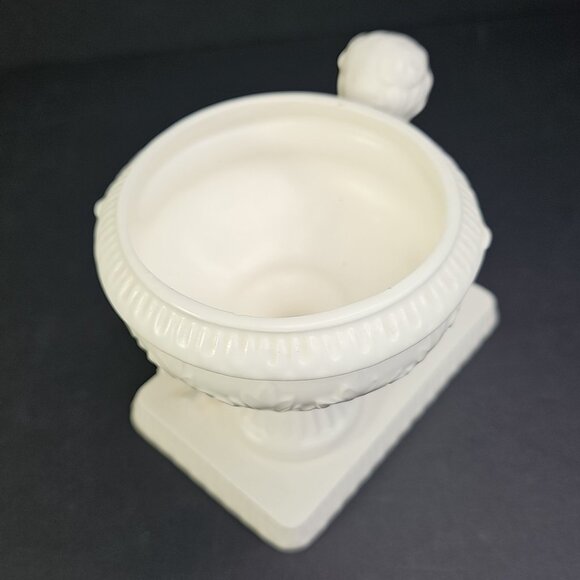 Vintage Japanese Cherub Cupid Doves Romantic 5” Ivory Ceramic Vase/Planter Japan - Picture 7 of 15